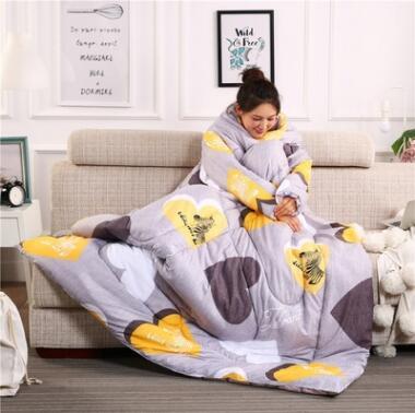 Winter Lazy Quilt with Sleeves Dress Me Up