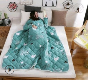 Winter Lazy Quilt with Sleeves Dress Me Up